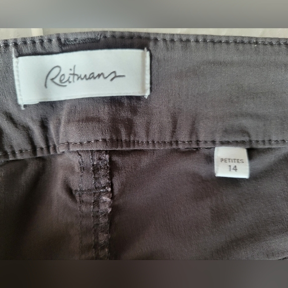 Reitmans Women's Dark Gray Capris , Size 14 Petite (34) - Picture 4 of 6